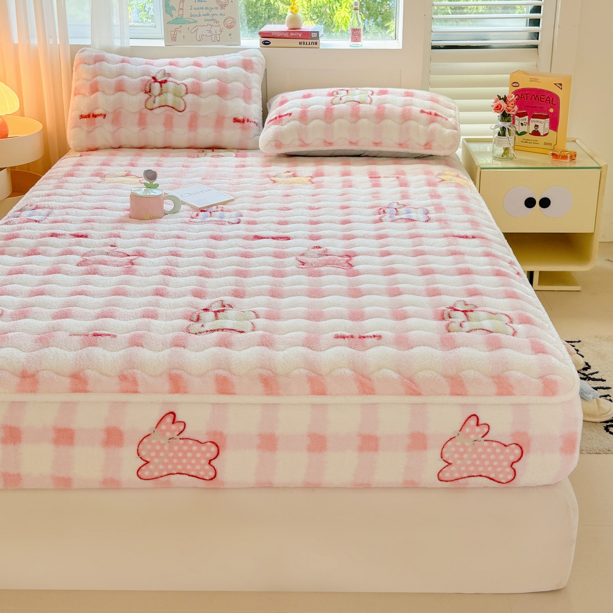 91家纺网 家纺一手货源 找家纺 LIFE.丽芙 2025秋冬新款北极绒加厚夹棉单床笠款床垫子保护套牛奶绒保暖床罩子三件套 意趣-粉