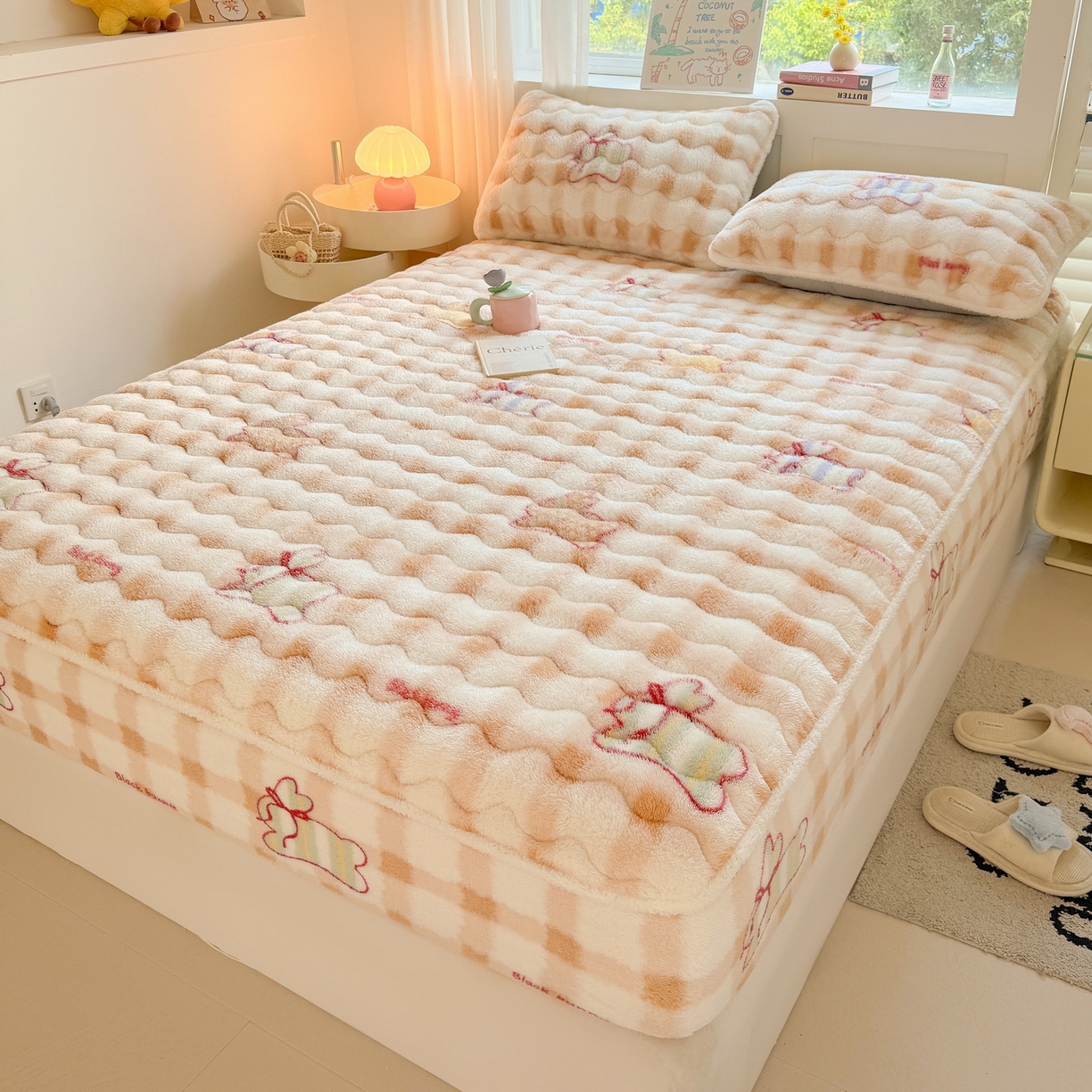 91家纺网 家纺一手货源 找家纺 LIFE.丽芙 2025秋冬新款北极绒加厚夹棉单床笠款床垫子保护套牛奶绒保暖床罩子三件套 意趣-咖