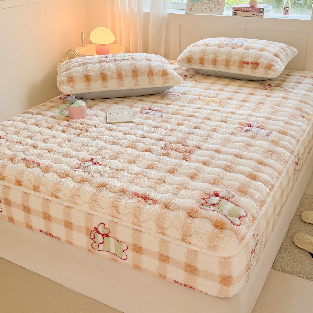 91家纺网 家纺一手货源 找家纺 LIFE.丽芙 2025秋冬新款北极绒加厚夹棉单床笠款床垫子保护套牛奶绒保暖床罩子三件套 意趣-咖