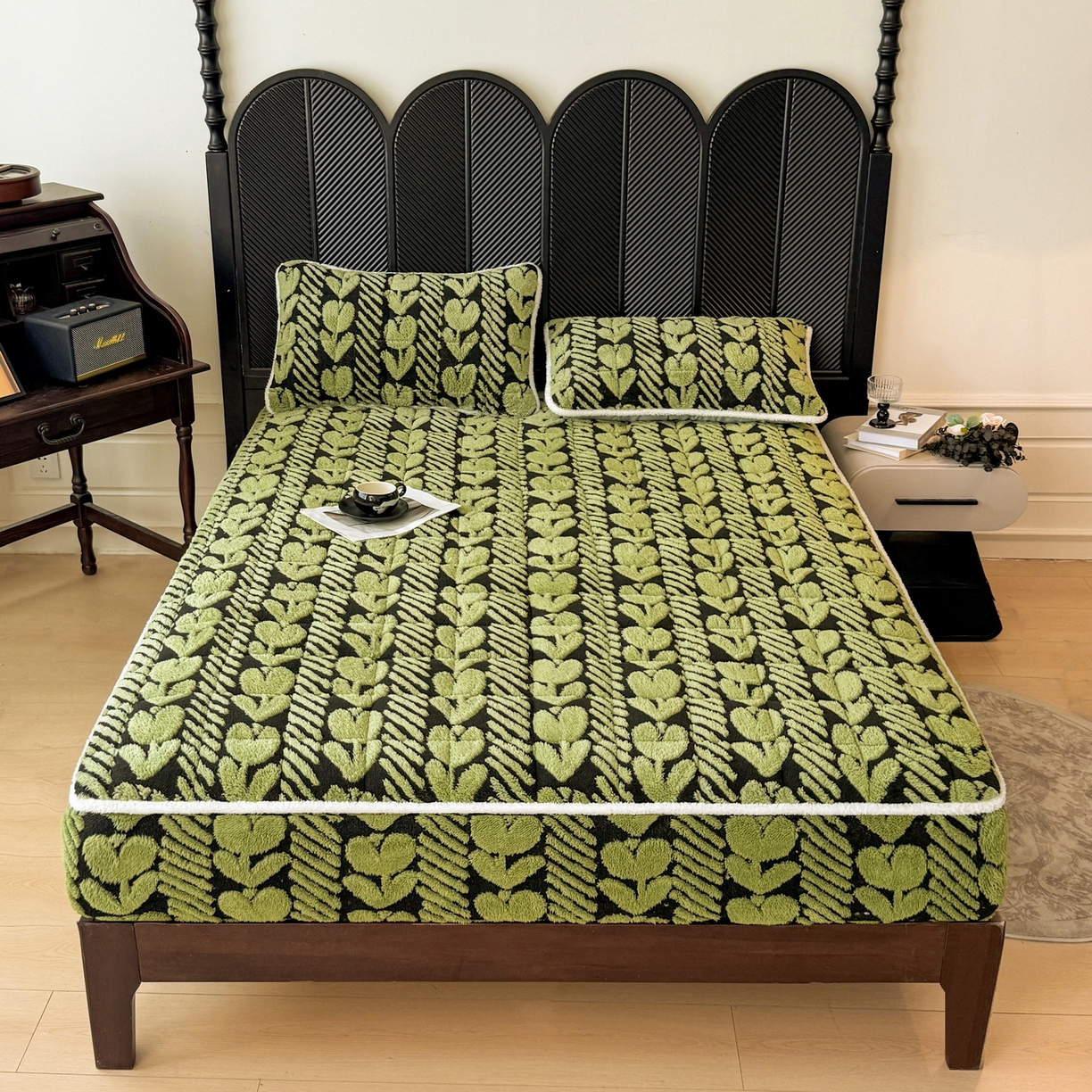 91家纺网 家纺一手货源 找家纺 LIFE.丽芙 2025秋冬新款色纱提花舒棉绒加厚夹棉单床笠款床垫子保护套保暖床罩子三件套 郁金香-草绿