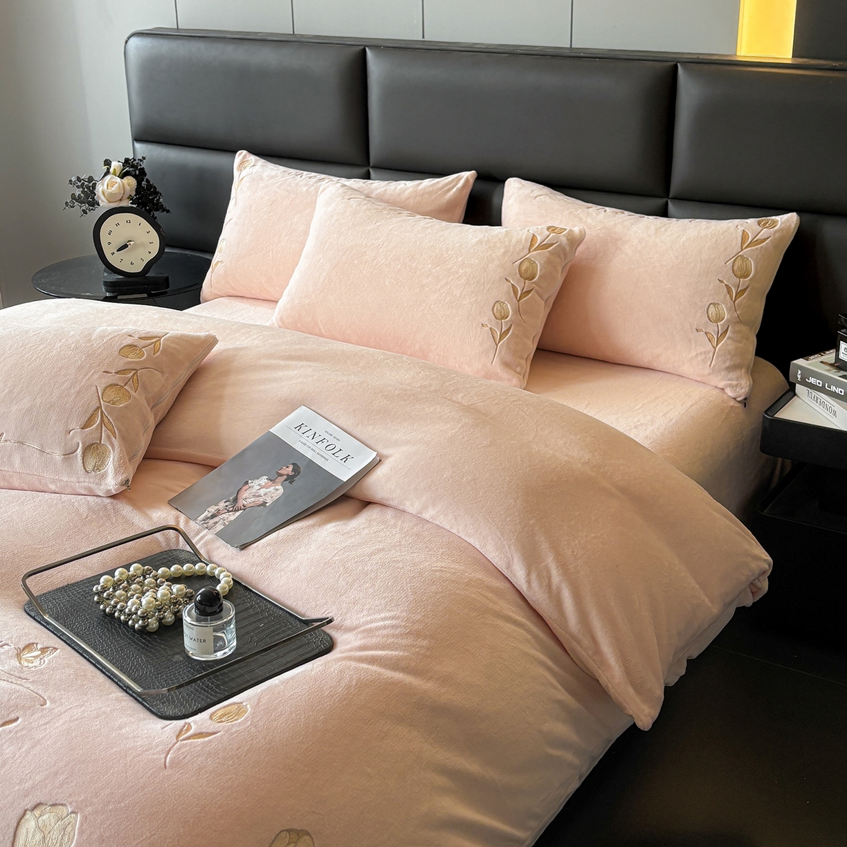 91家纺网 家纺一手货源 找家纺 （总）义博家纺 2025新款牛奶绒郁金香刺绣四件套