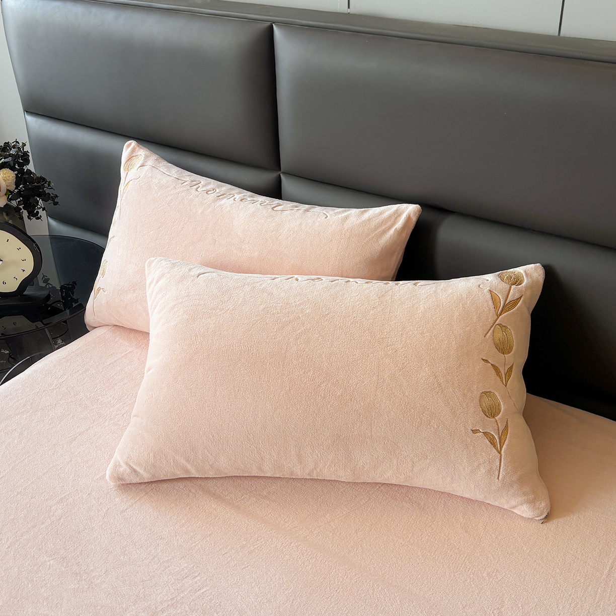 91家纺网 家纺一手货源 找家纺 （总）义博家纺 2025新款牛奶绒郁金香刺绣四件套