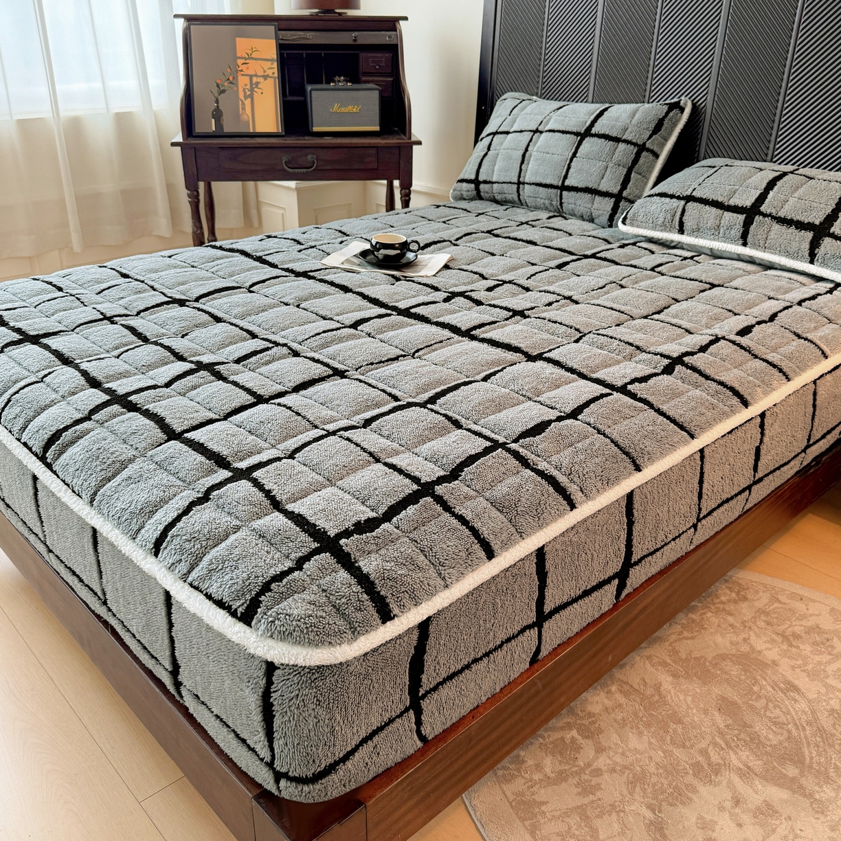 91家纺网 家纺一手货源 找家纺 LIFE.丽芙 2025秋冬新款色纱提花舒棉绒加厚夹棉单床笠款床垫子保护套保暖床罩子三件套 格调-灰色