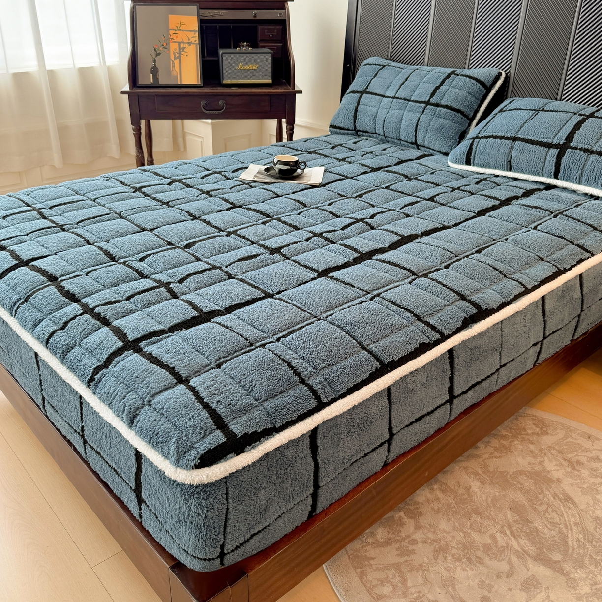 91家纺网 家纺一手货源 找家纺 LIFE.丽芙 2025秋冬新款色纱提花舒棉绒加厚夹棉单床笠款床垫子保护套保暖床罩子三件套 格调-蓝灰