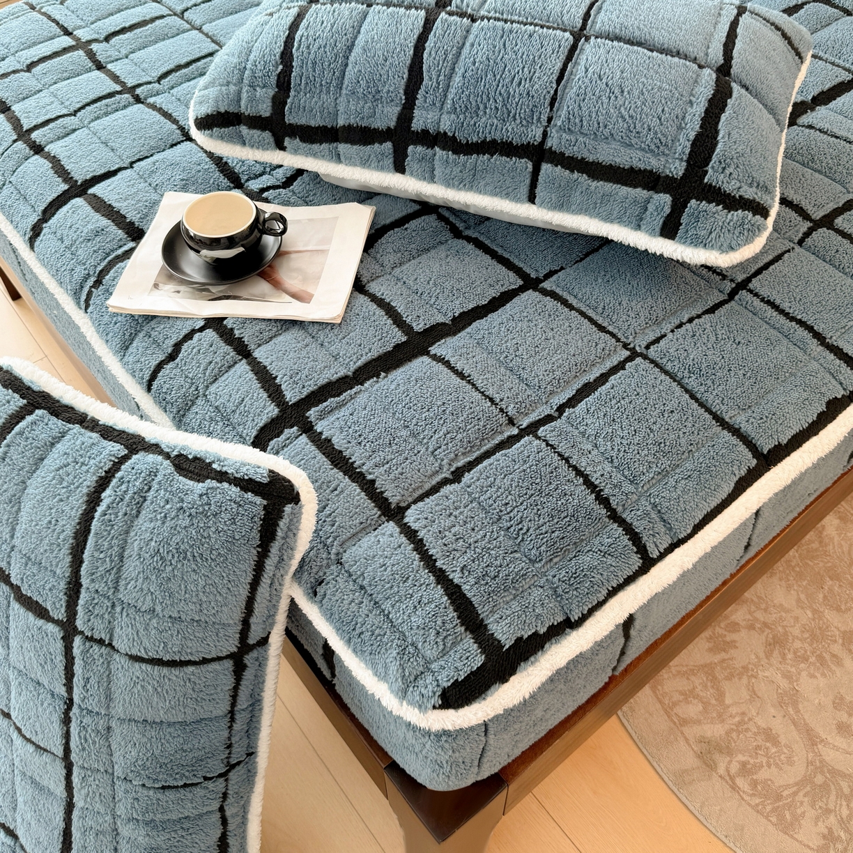 91家纺网 家纺一手货源 找家纺 LIFE.丽芙 2025秋冬新款色纱提花舒棉绒加厚夹棉单床笠款床垫子保护套保暖床罩子三件套 格调-蓝灰