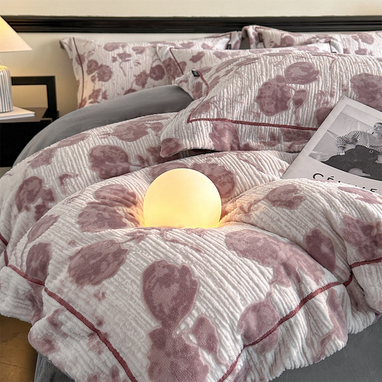 91家纺网 家纺一手货源 找家纺 （总）盛秋家纺 2025新款佩拉着色烂花牛奶绒四件套【简约风格】