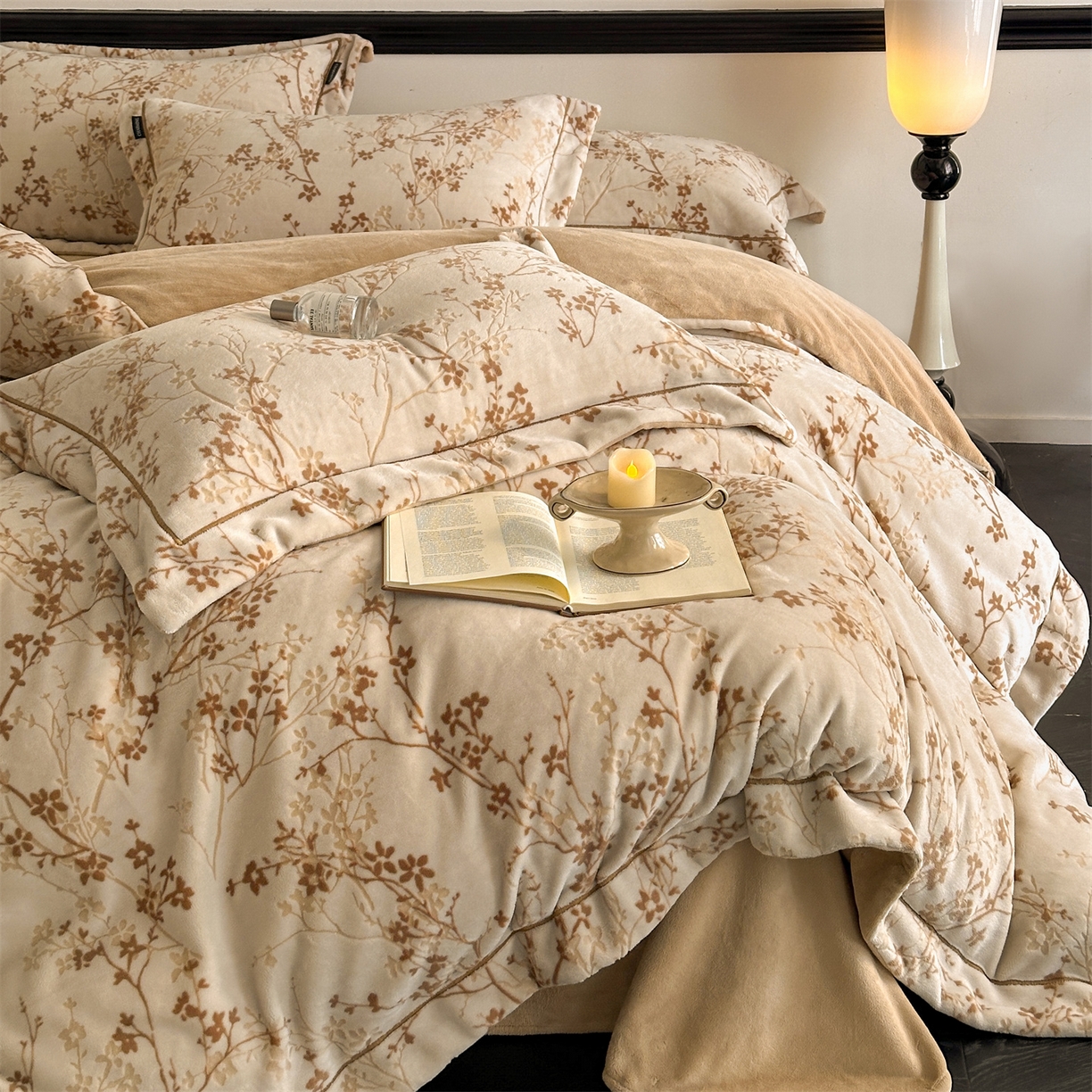 91家纺网 家纺一手货源 找家纺 （总）盛秋家纺 2025新款佩拉着色烂花牛奶绒四件套【简约风格】