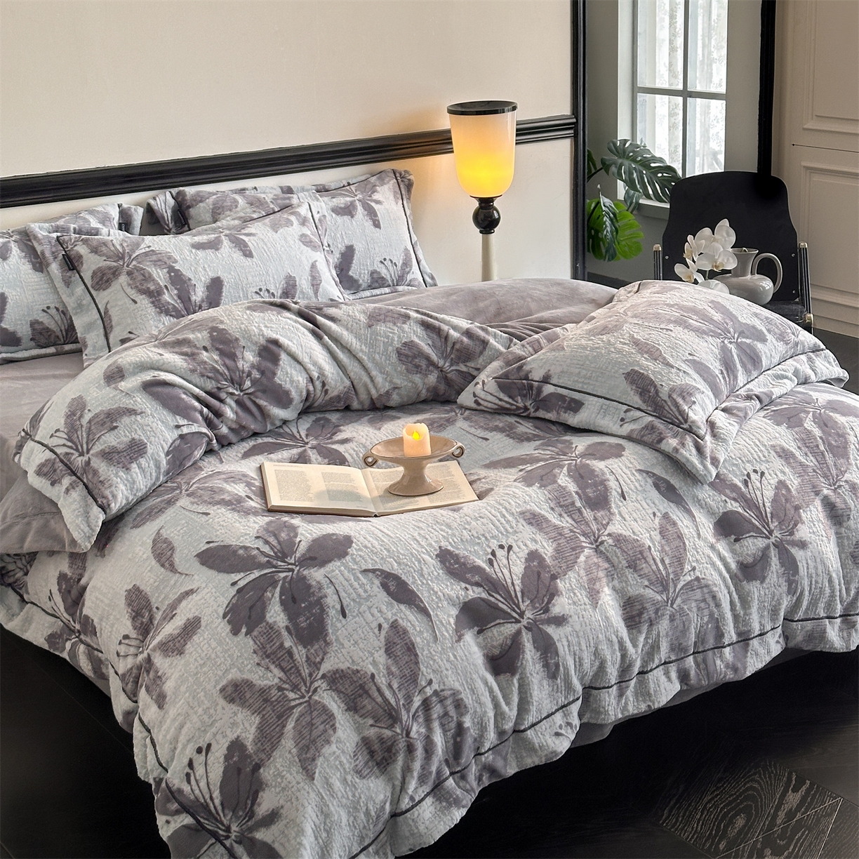 91家纺网 家纺一手货源 找家纺 盛秋家纺 2025新款佩拉着色烂花牛奶绒四件套【简约风格】 素影-灰