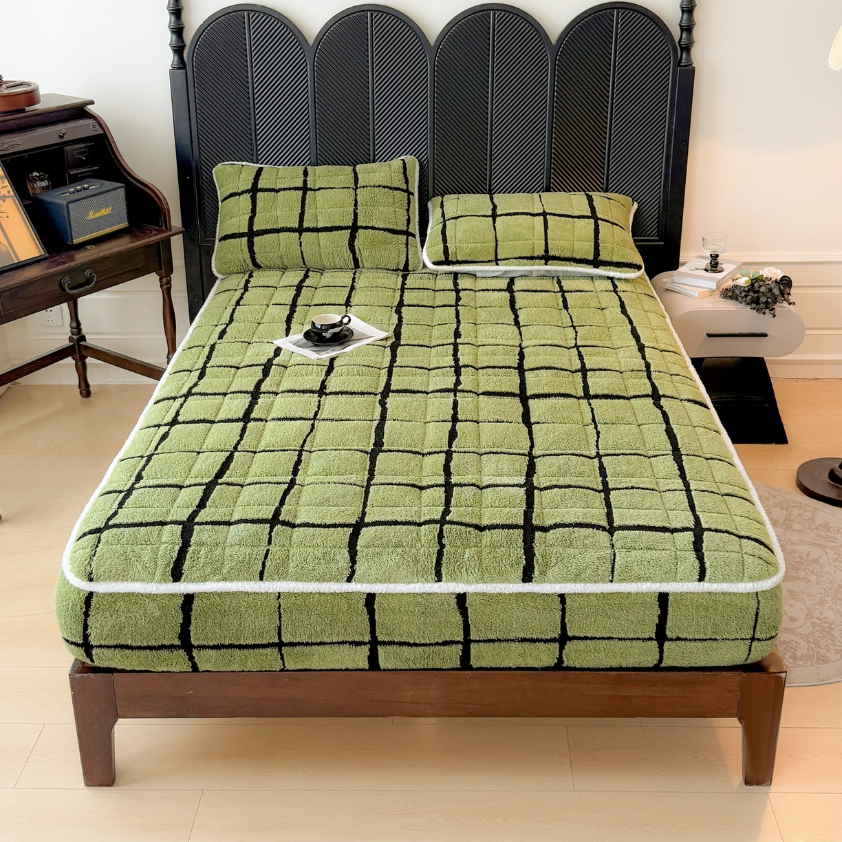 91家纺网 家纺一手货源 找家纺 LIFE.丽芙 2025秋冬新款色纱提花舒棉绒加厚夹棉单床笠款床垫子保护套保暖床罩子三件套 格调-草绿