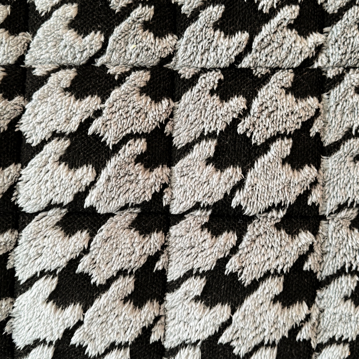 91家纺网 家纺一手货源 找家纺 LIFE.丽芙 2025秋冬新款色纱提花舒棉绒加厚夹棉单床笠款床垫子保护套保暖床罩子三件套 千鸟格-灰色