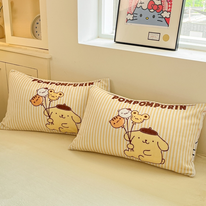 博雅 2025新款三丽欧大板牛奶绒印花单枕套 牛奶绒大版-气球布丁狗