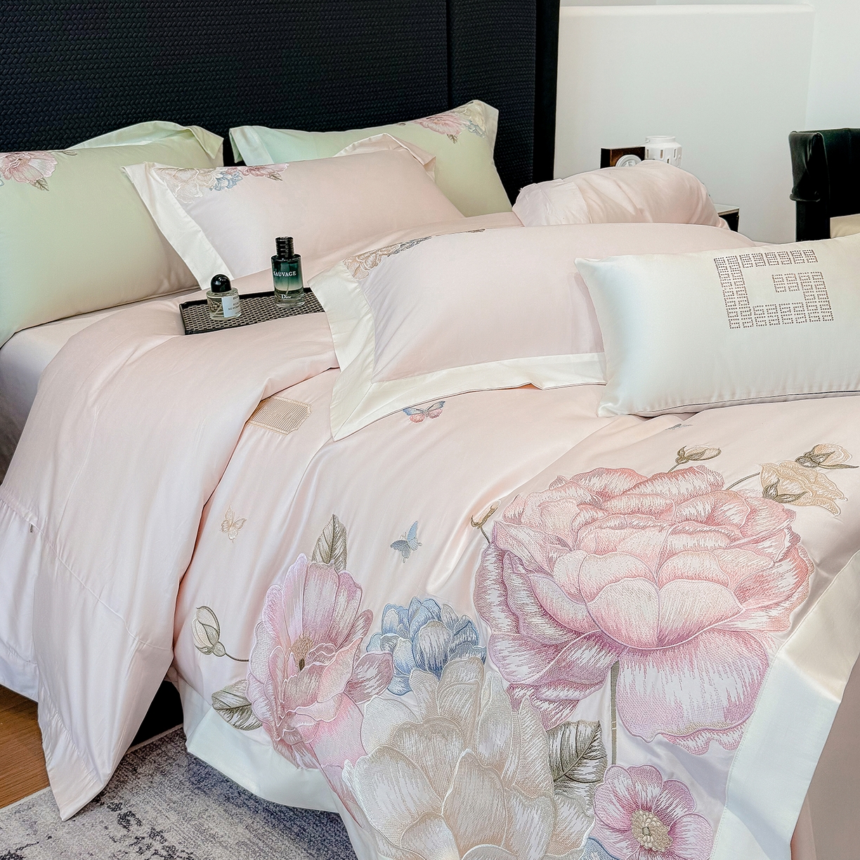 91家纺网 家纺一手货源 找家纺 优悦生活馆 2025新款全棉长绒棉刺绣四件套-花迹风格二 花迹-杏花粉