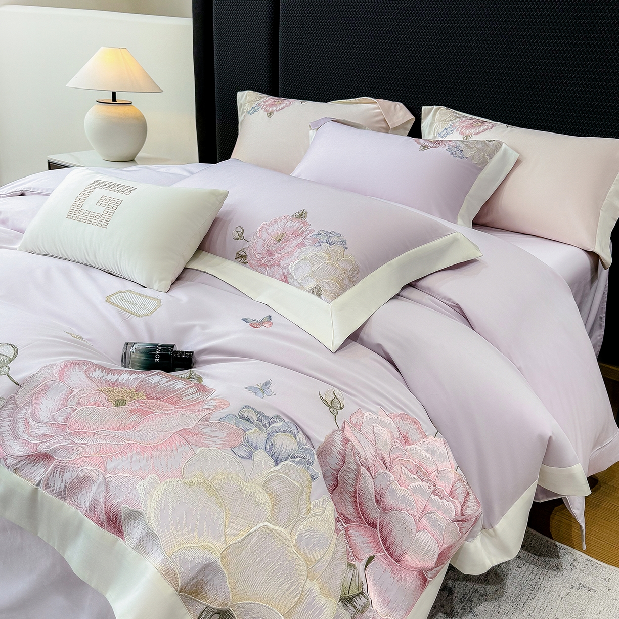 91家纺网 家纺一手货源 找家纺 优悦生活馆 2025新款全棉长绒棉刺绣四件套-花迹风格二 花迹-霞光紫