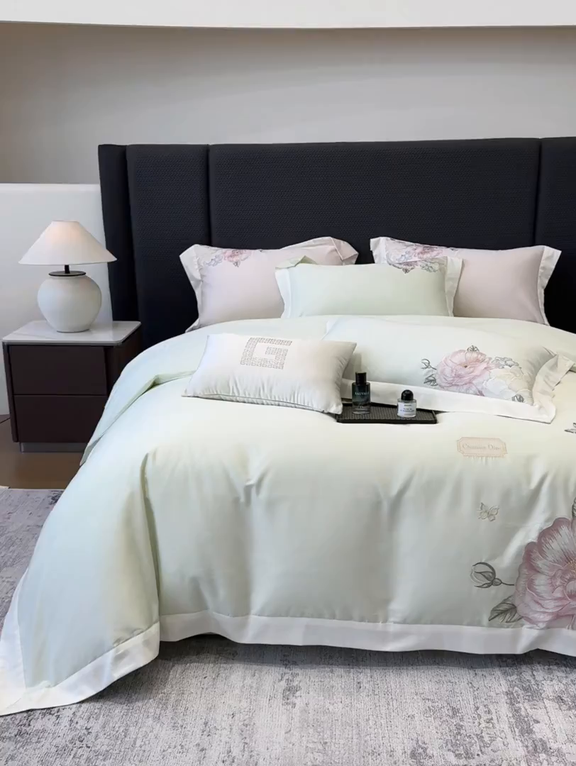 91家纺网 家纺一手货源 找家纺 优悦生活馆 2025新款全棉长绒棉刺绣四件套-花迹风格二 花迹-麦田绿