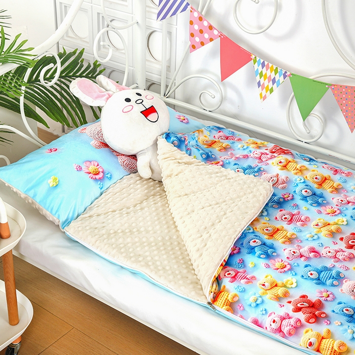 91家纺网 家纺一手货源 找家纺 沁童儿童用品店 2025新款儿童3D立体印花A版宝宝绒+B版豆豆绒儿童睡袋 彩色小熊