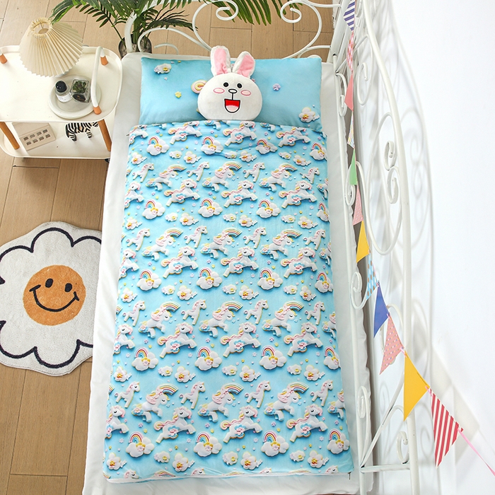 91家纺网 家纺一手货源 找家纺 沁童儿童用品店 2025新款儿童3D立体印花A版宝宝绒+B版豆豆绒儿童睡袋 彩虹马