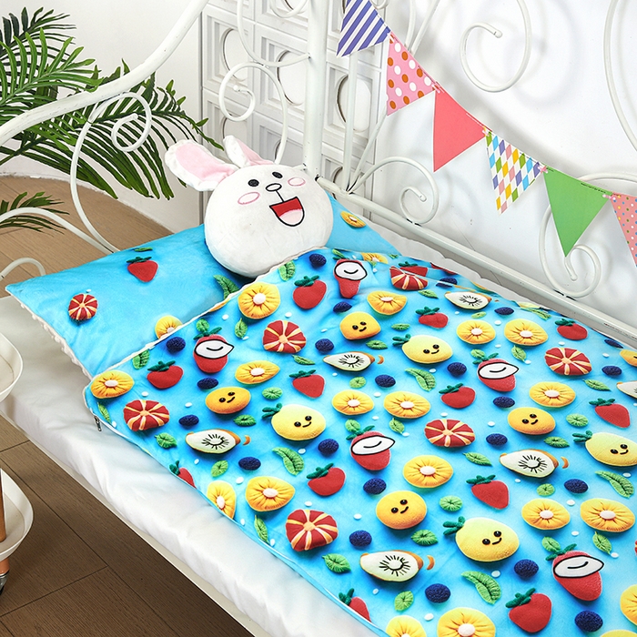 91家纺网 家纺一手货源 找家纺 沁童儿童用品店 2025新款儿童3D立体印花A版宝宝绒+B版豆豆绒儿童睡袋 水果娃娃