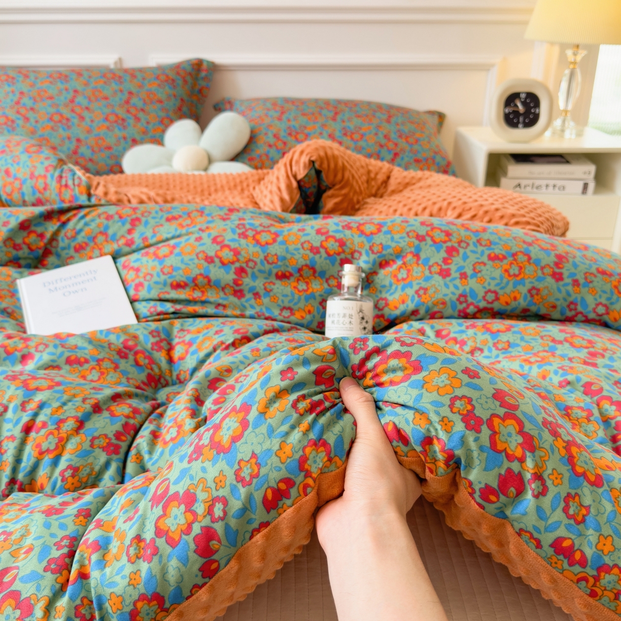 91家纺网 家纺一手货源 找家纺 （总）梵克保罗 2025秋冬新品10A抗菌豆豆绒冬被被子被芯