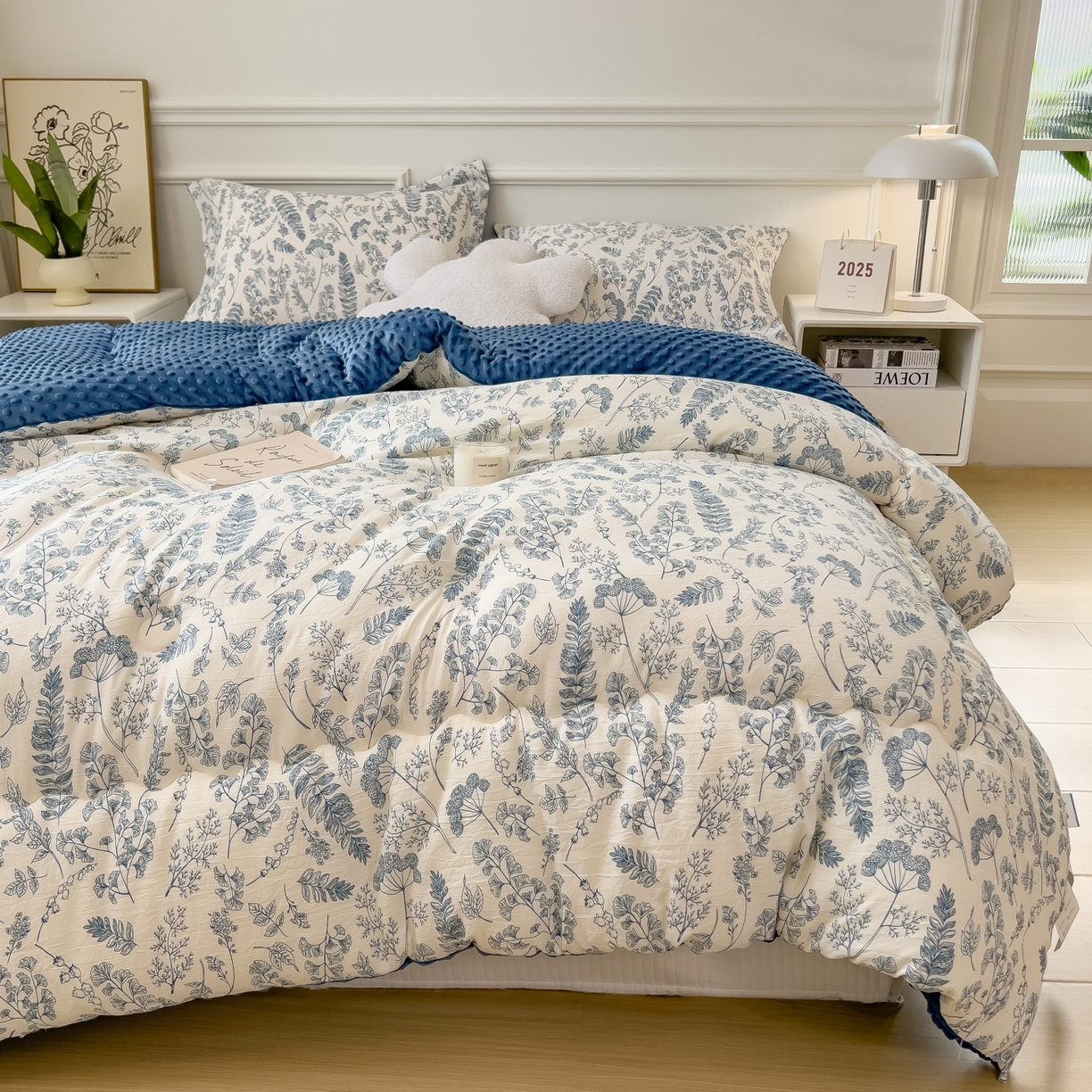 91家纺网 家纺一手货源 找家纺 梵克保罗 2025秋冬新品10A抗菌豆豆绒冬被被子被芯 青花瓷