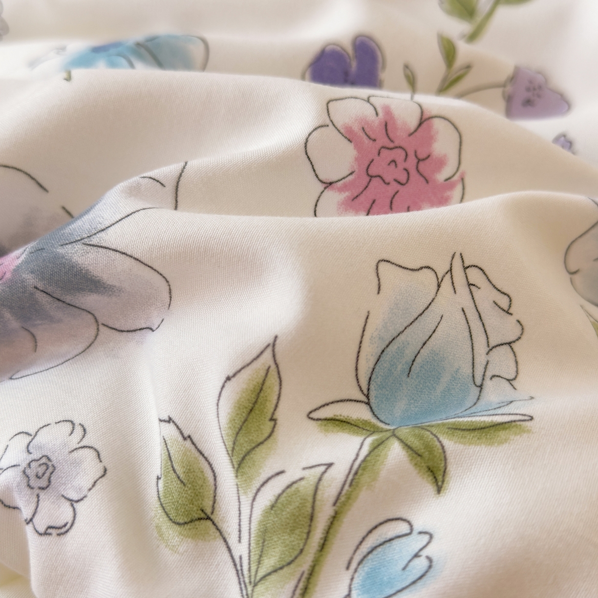 91家纺网 家纺一手货源 找家纺 梵克保罗 2025秋冬新品10A抗菌豆豆绒冬被被子被芯 花韵