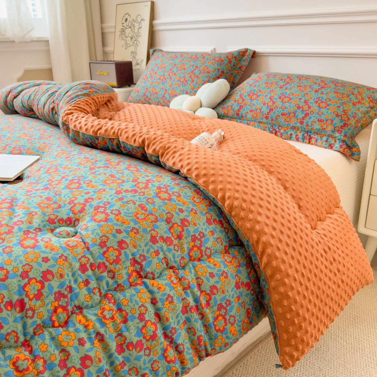 91家纺网 家纺一手货源 找家纺 梵克保罗 2025秋冬新品10A抗菌豆豆绒冬被被子被芯 艾维