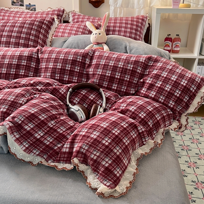 91家纺网 家纺一手货源 找家纺 （总）妖妖家纺 2025新款加厚全棉花边牛奶绒格子四件套