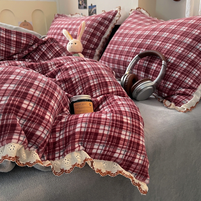 91家纺网 家纺一手货源 找家纺 （总）妖妖家纺 2025新款加厚全棉花边牛奶绒格子四件套