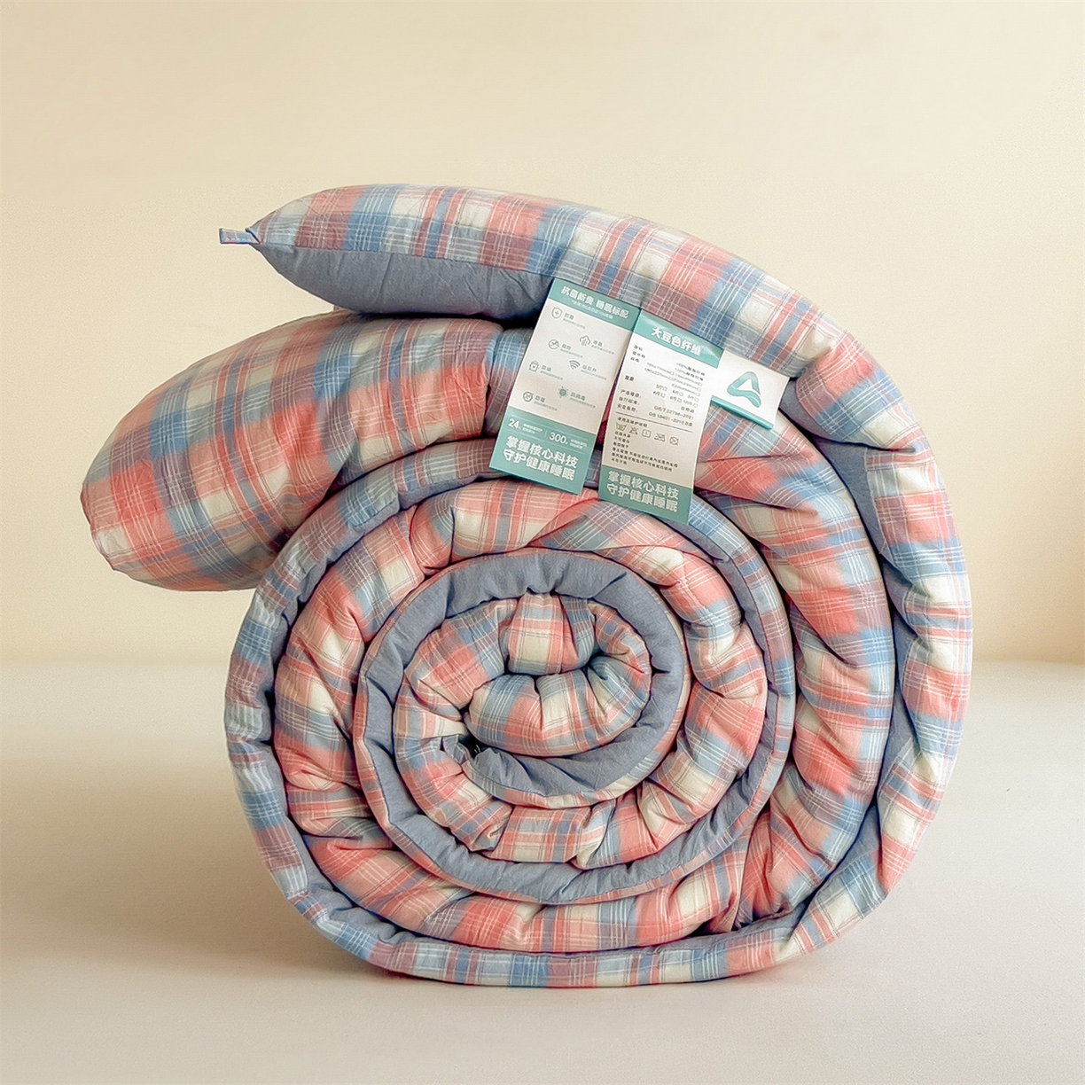 91家纺网 家纺一手货源 找家纺 梵克保罗 2025秋冬新款10A抗菌无印风冬被被子被芯 炫彩格