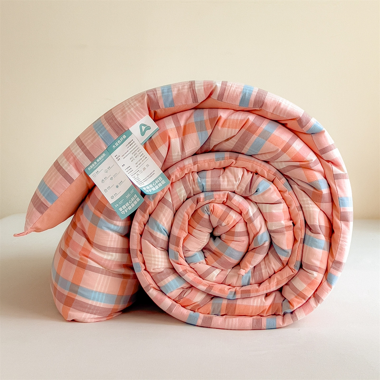 91家纺网 家纺一手货源 找家纺 梵克保罗 2025秋冬新款10A抗菌无印风冬被被子被芯 英伦粉