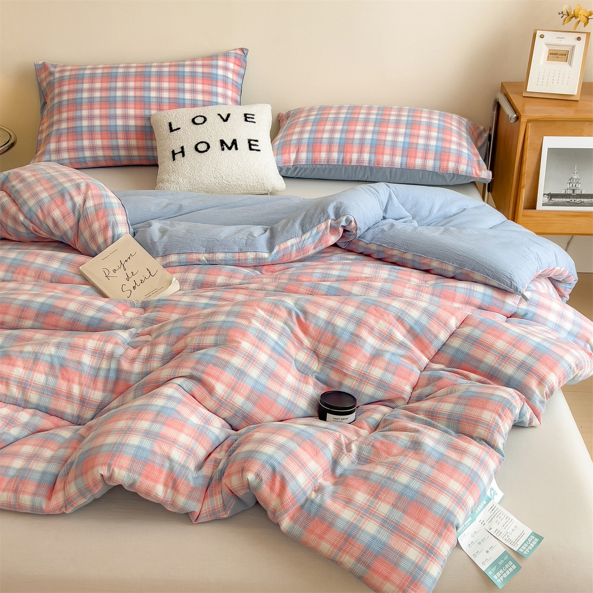 91家纺网 家纺一手货源 找家纺 梵克保罗 2025秋冬新款10A抗菌无印风冬被被子被芯 炫彩格