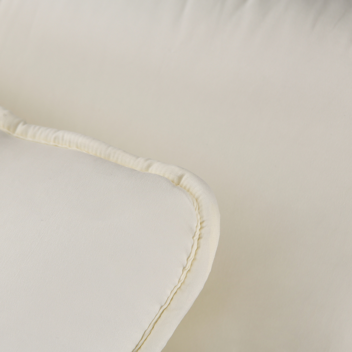 91家纺网 家纺一手货源 找家纺 云木里 2025新款A类水洗棉花边刺绣夹棉床笠 蝴蝶-米白