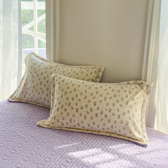 91家纺网 家纺一手货源 找家纺 梦可莱家居 2025新款牛奶绒毛巾绣加厚床盖四件套 小女孩