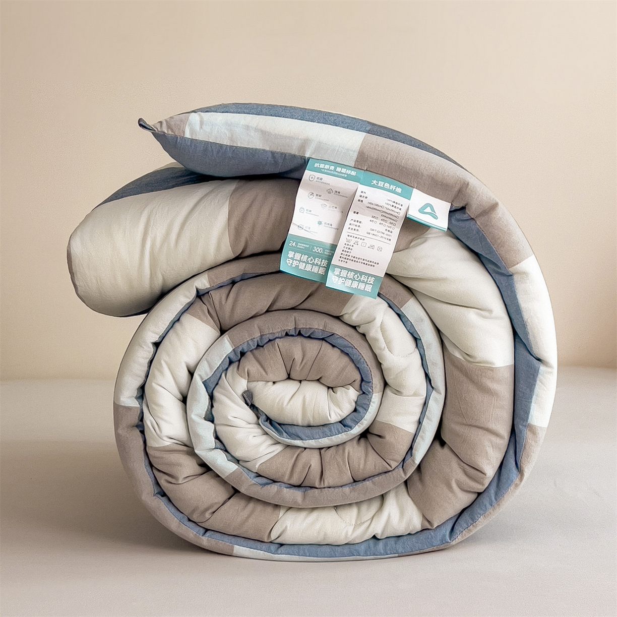 91家纺网 家纺一手货源 找家纺 梵克保罗 2025秋冬新款10A抗菌无印风冬被被子被芯 深蓝大格