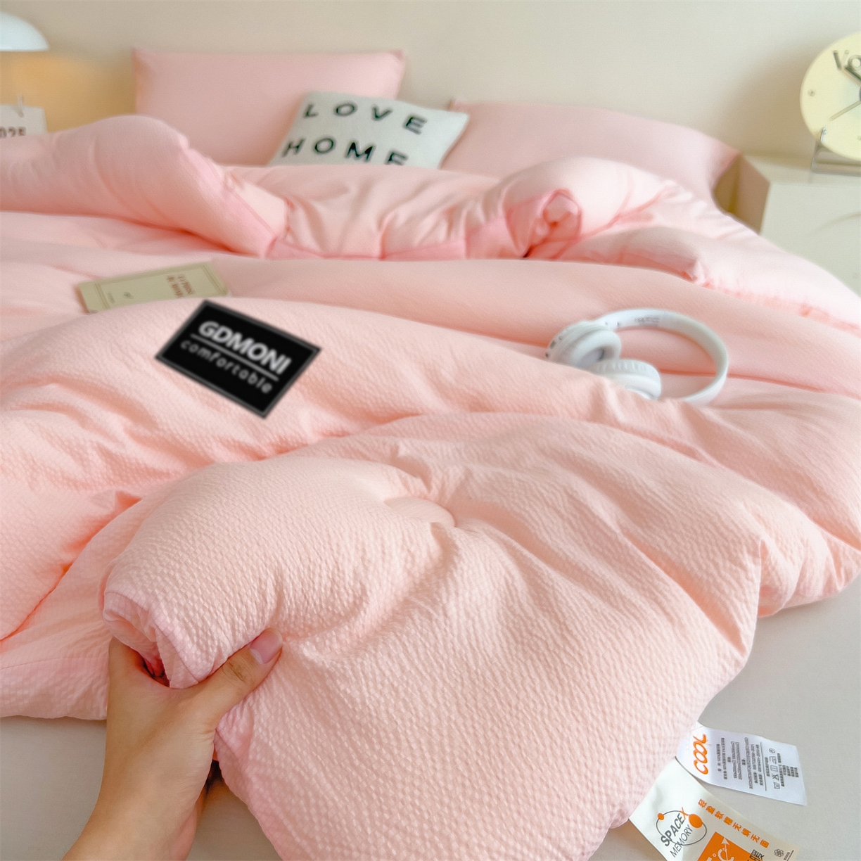 91家纺网 家纺一手货源 找家纺 梵克保罗 2025秋冬新款10A抗菌无印风冬被被子被芯 樱花粉