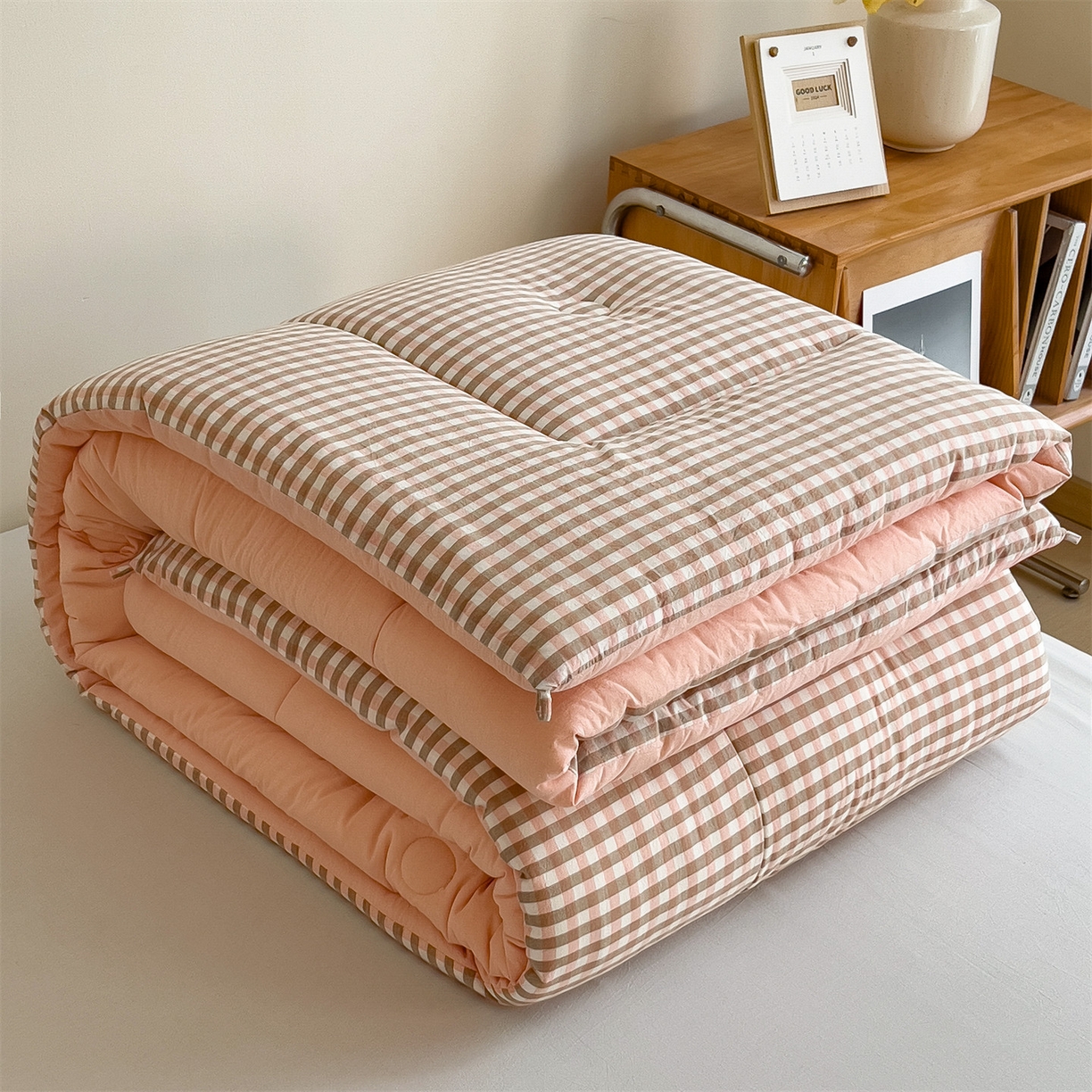 91家纺网 家纺一手货源 找家纺 梵克保罗 2025秋冬新款10A抗菌无印风冬被被子被芯 玉小格