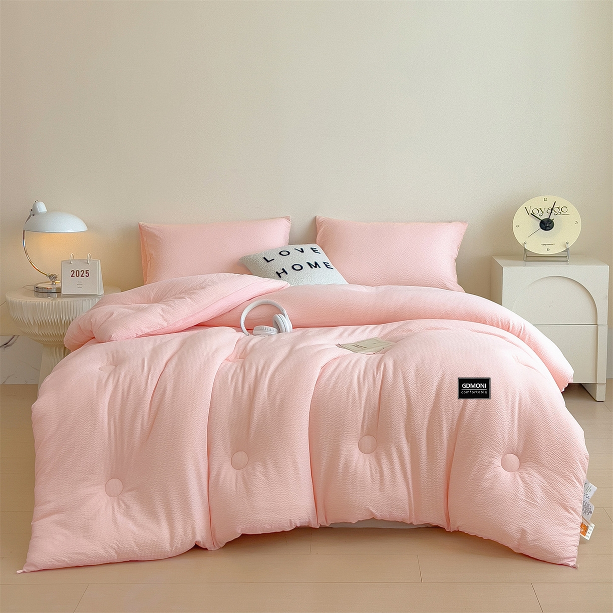 91家纺网 家纺一手货源 找家纺 梵克保罗 2025秋冬新款10A抗菌无印风冬被被子被芯 樱花粉