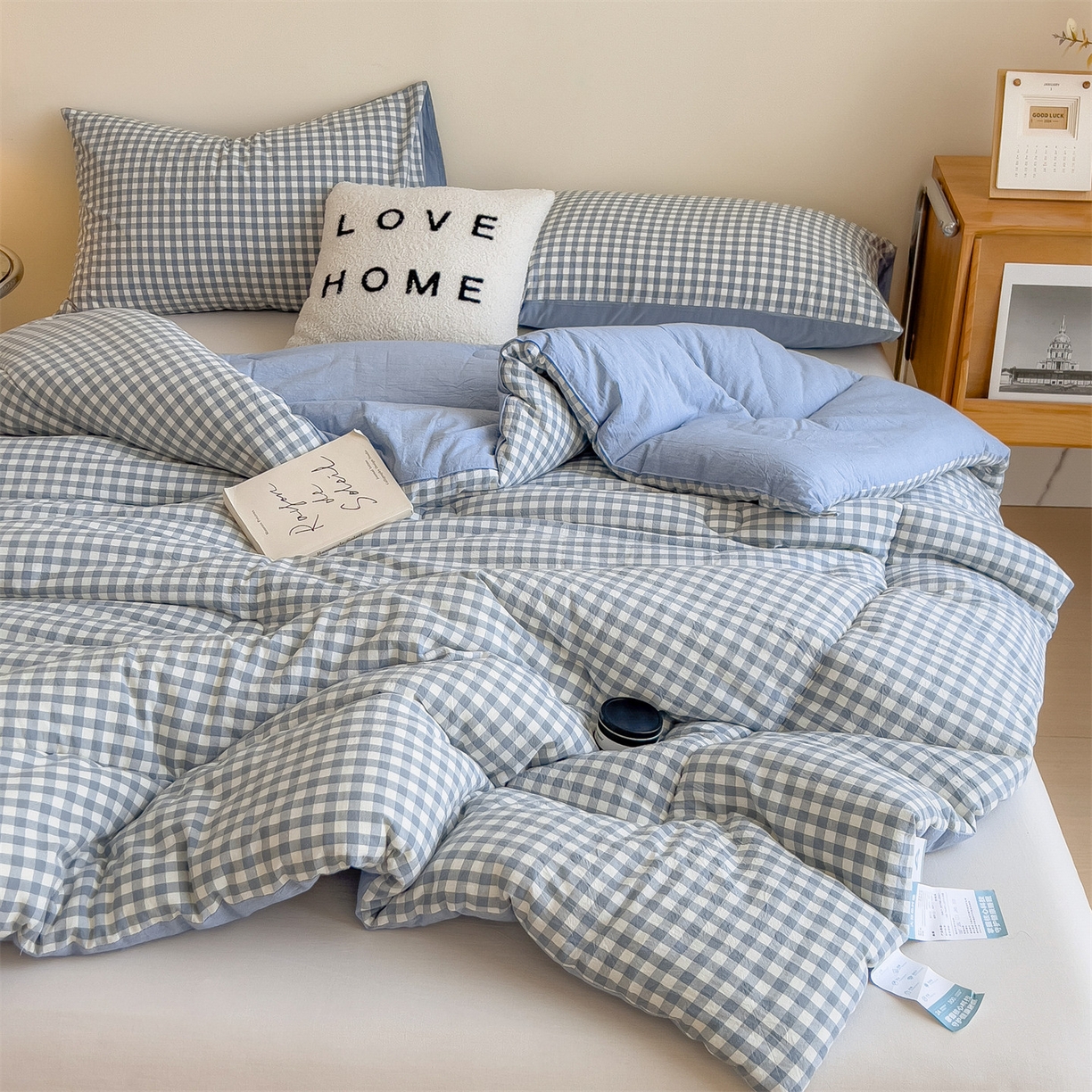 91家纺网 家纺一手货源 找家纺 梵克保罗 2025秋冬新款10A抗菌无印风冬被被子被芯 天蓝小格