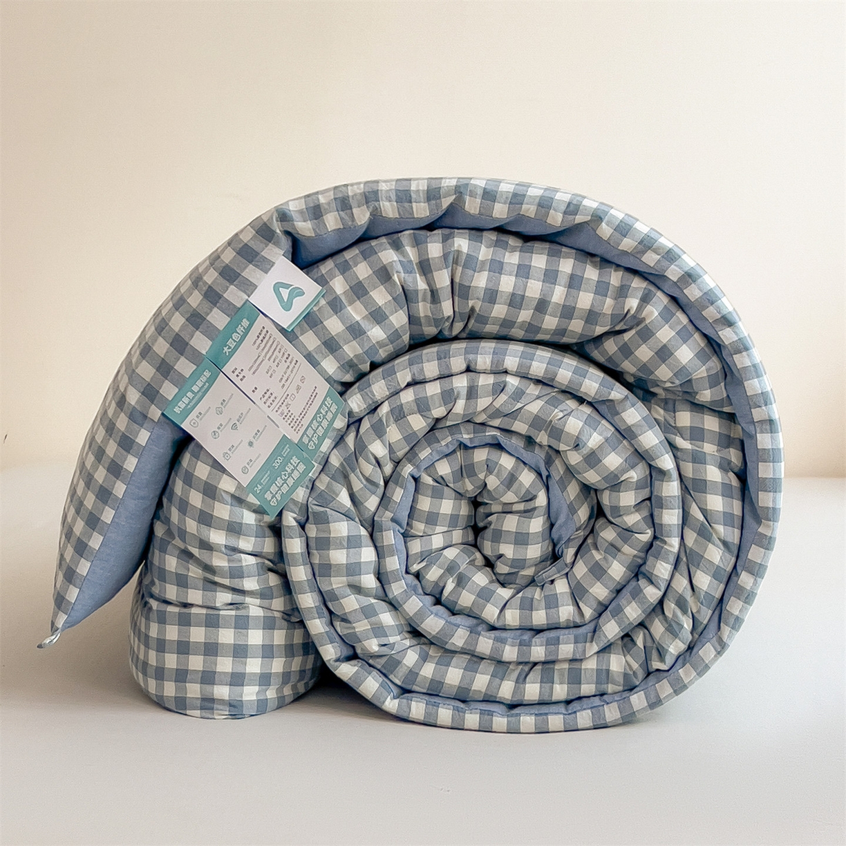 91家纺网 家纺一手货源 找家纺 梵克保罗 2025秋冬新款10A抗菌无印风冬被被子被芯 天蓝小格