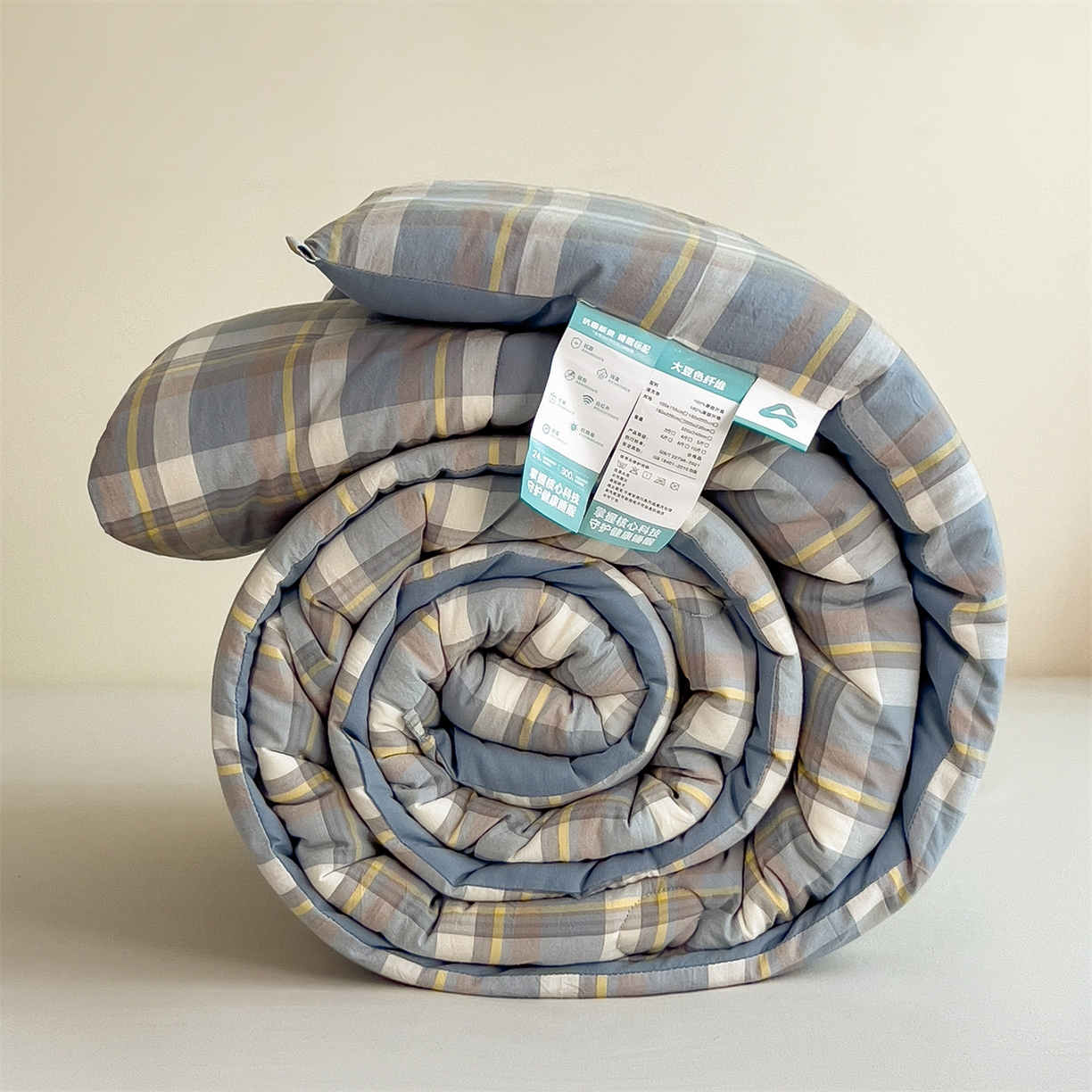 91家纺网 家纺一手货源 找家纺 梵克保罗 2025秋冬新款10A抗菌无印风冬被被子被芯 天蓝中格