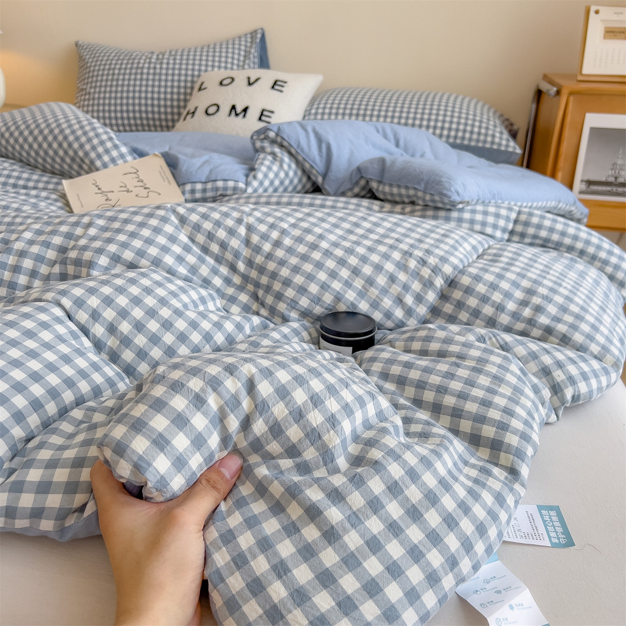 91家纺网 家纺一手货源 找家纺 梵克保罗 2025秋冬新款10A抗菌无印风冬被被子被芯 天蓝小格