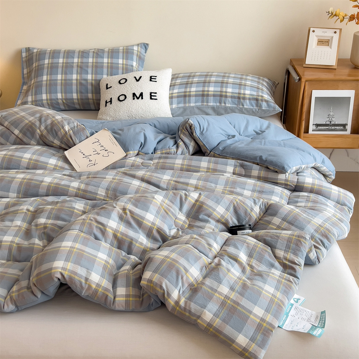 91家纺网 家纺一手货源 找家纺 梵克保罗 2025秋冬新款10A抗菌无印风冬被被子被芯 天蓝中格