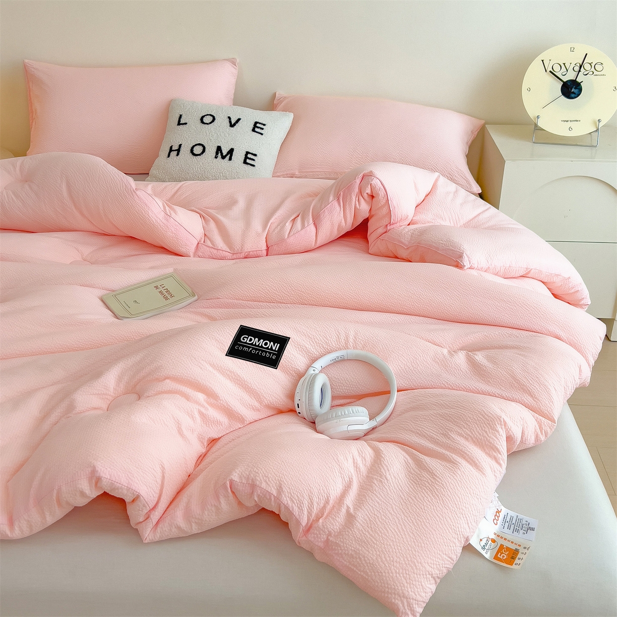 91家纺网 家纺一手货源 找家纺 梵克保罗 2025秋冬新款10A抗菌无印风冬被被子被芯 樱花粉