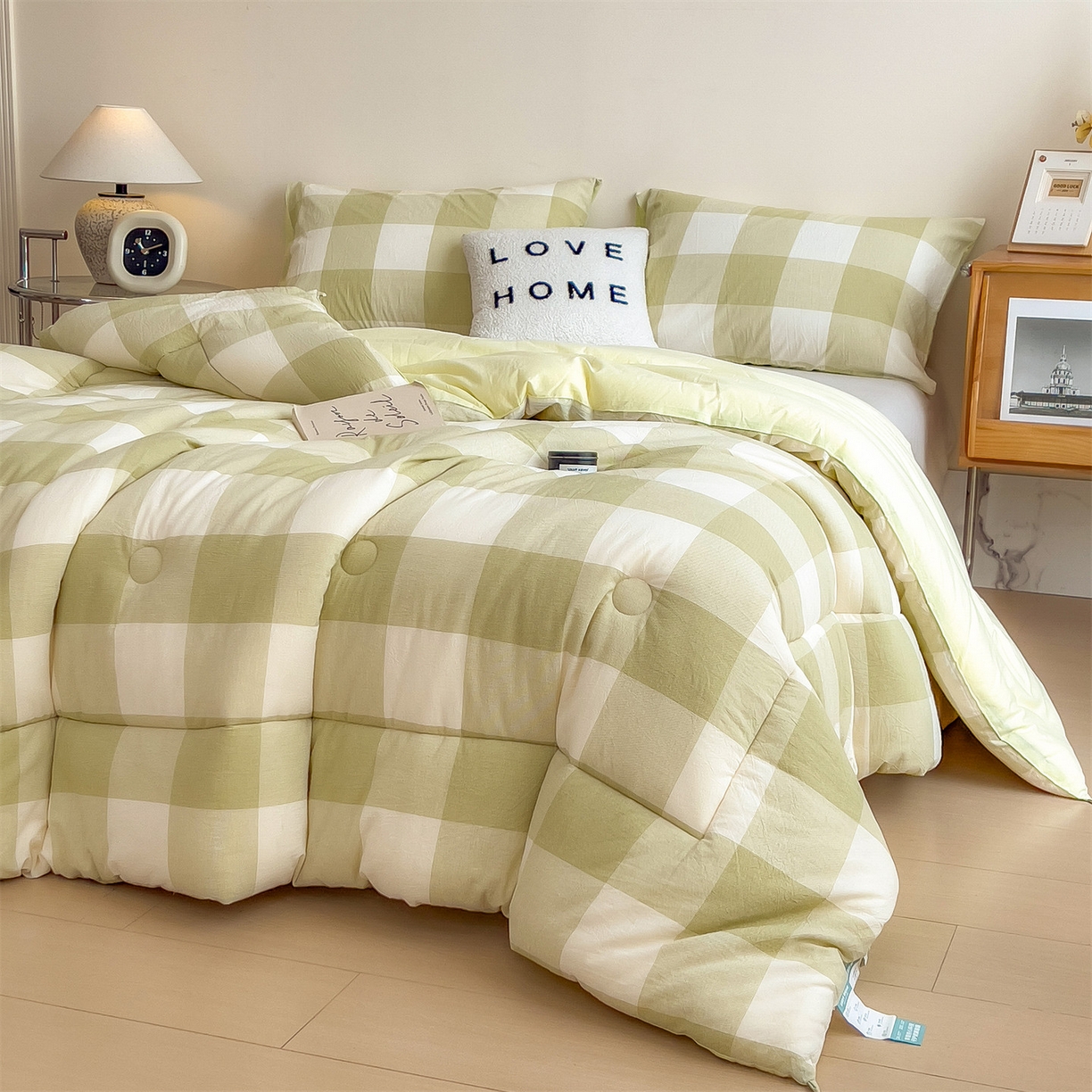 91家纺网 家纺一手货源 找家纺 梵克保罗 2025秋冬新款10A抗菌无印风冬被被子被芯 清雅中格