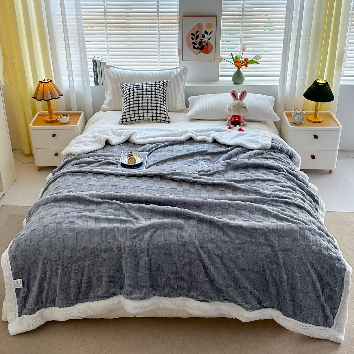 悦织湾家纺 2025新款塔芙绒羊羔绒舒棉绒毛毯方格系列 方格灰蓝