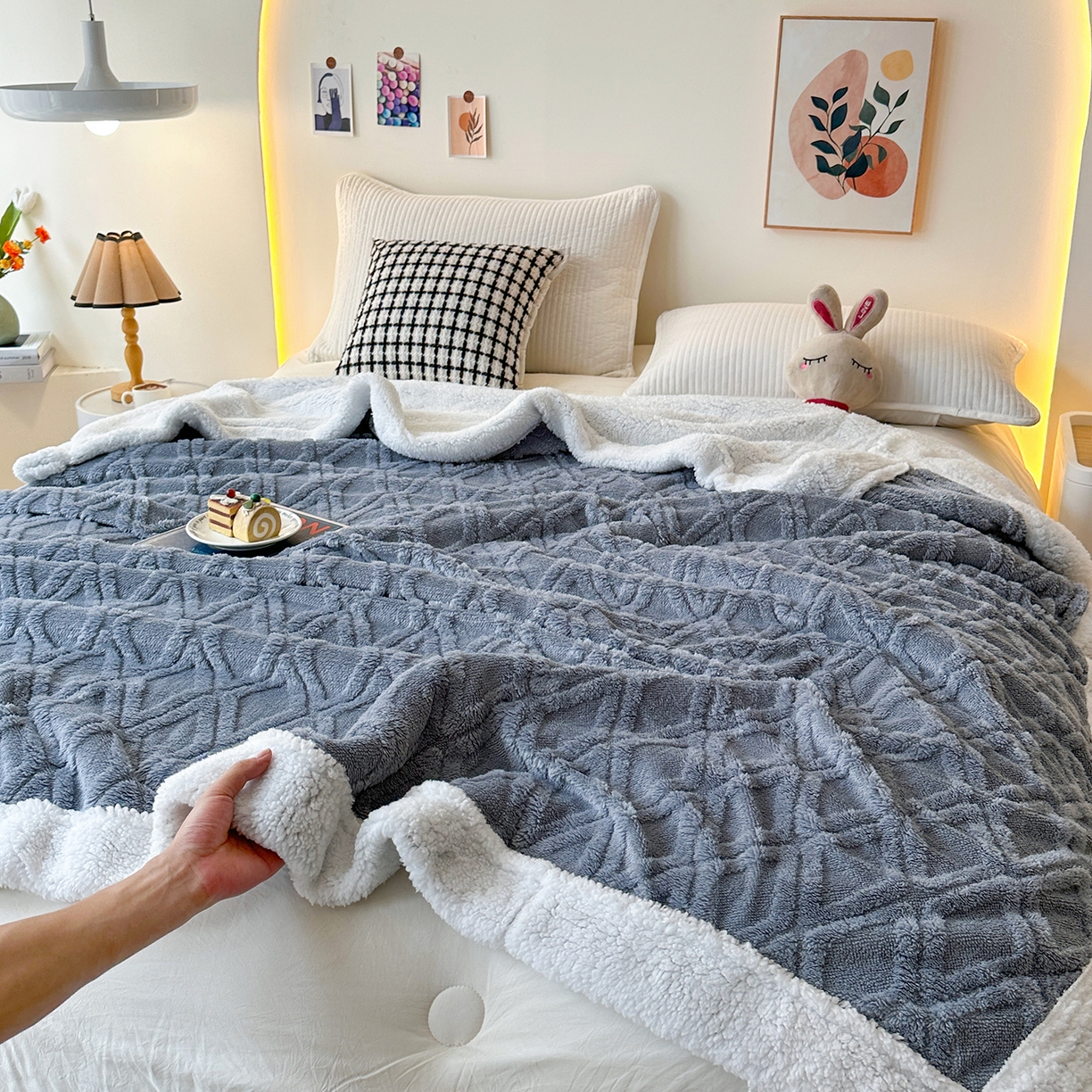 91家纺网 家纺一手货源 找家纺 （总）悦织湾家纺 2025新款塔芙绒羊羔绒舒棉绒毛毯菱形格系列