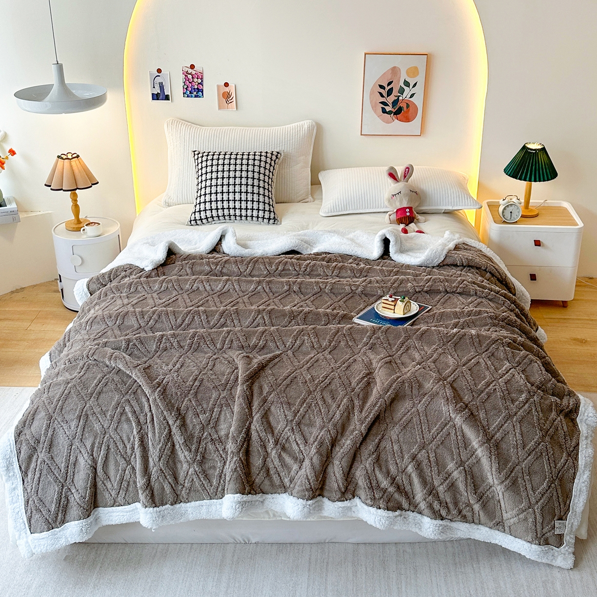 91家纺网 家纺一手货源 找家纺 （总）悦织湾家纺 2025新款塔芙绒羊羔绒舒棉绒毛毯菱形格系列