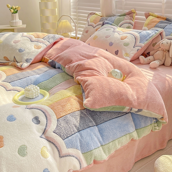 91家纺网 家纺一手货源 找家纺 （总）梵克保罗 2025秋冬新品立体雪花绒单被套牛奶绒法莱绒雕花绒兔毛卡通四件套学生季四件套