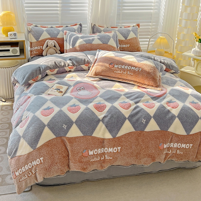 91家纺网 家纺一手货源 找家纺 梵克保罗 2025秋冬新品立体雪花绒单被套牛奶绒法莱绒雕花绒兔毛卡通四件套学生季四件套 幸运兔