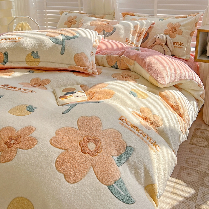 91家纺网 家纺一手货源 找家纺 梵克保罗 2025秋冬新品立体雪花绒单被套牛奶绒法莱绒雕花绒兔毛卡通四件套学生季四件套 繁花