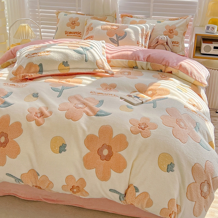 91家纺网 家纺一手货源 找家纺 梵克保罗 2025秋冬新品立体雪花绒单被套牛奶绒法莱绒雕花绒兔毛卡通四件套学生季四件套 繁花